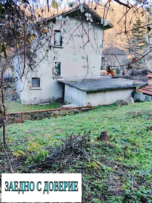 Продава се Къща в с. Лютидол, Област Враца - 222 кв.м за 126 €/кв.м - Снимка #3