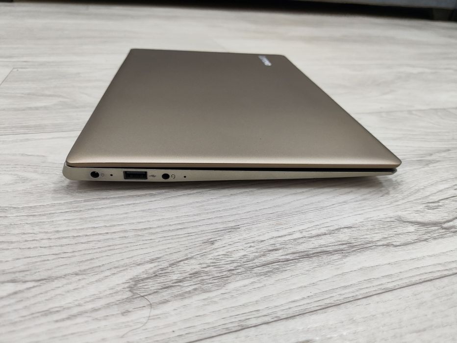 Lenovo IdeaPad 320S-13IKB в хорошем состоянии 
В алюминиевом корпусе