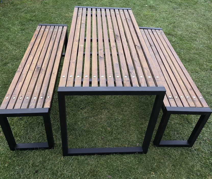 Комплект за градина от метал и дърво - маса с две пейки