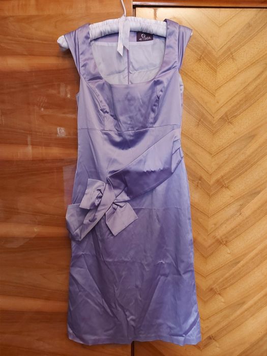 Rochie satin mar. 38-40
