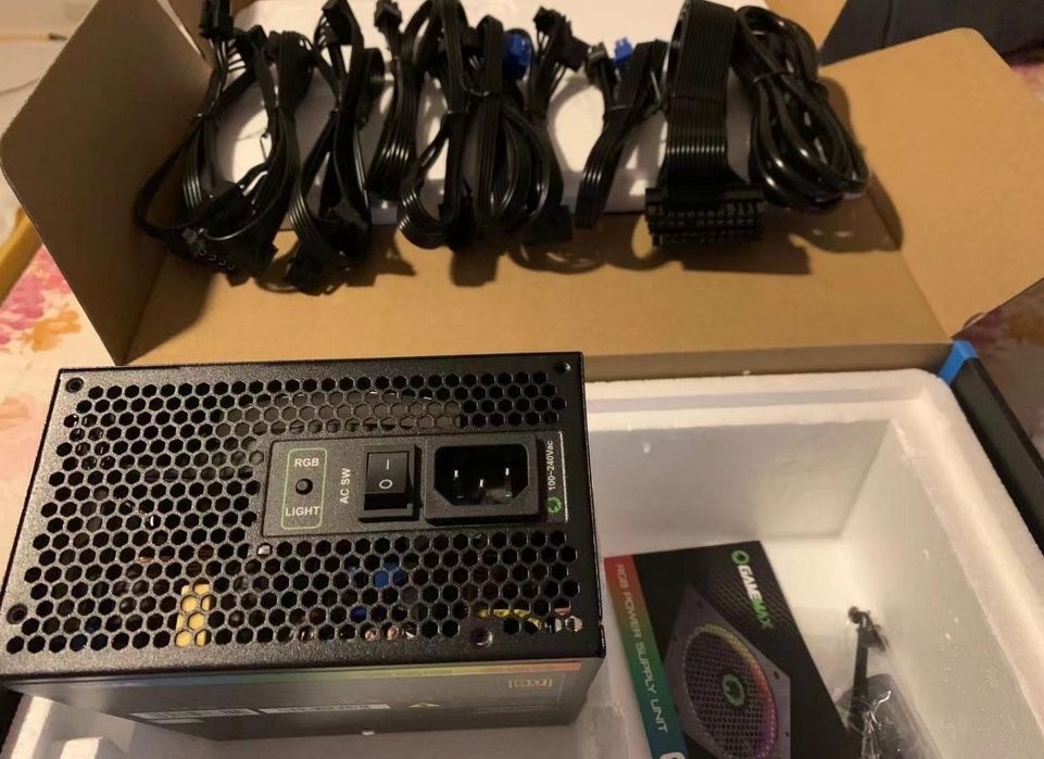 Gammemax 1050w yangi kampyuter uchun blokpitaniya