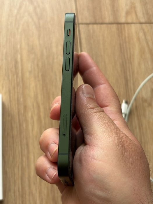 Apple iPhone 13 mini