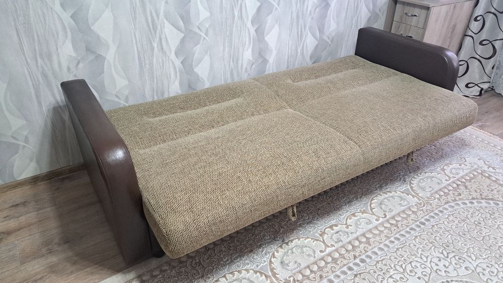 Продам раскладной диван