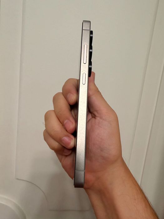 Продается Samsung Galaxy S25 Ultra 12/256gb
