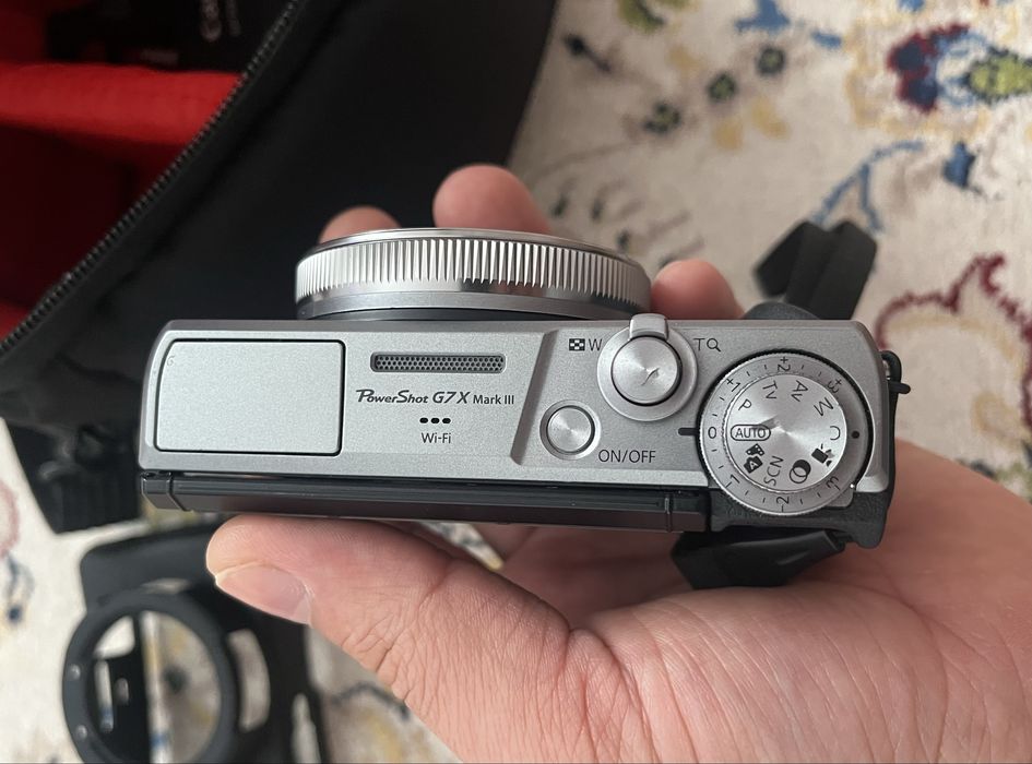 Продам камеру Canon G7X Mark iii