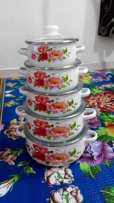 Комплект 5 броя тенджери Различни размери