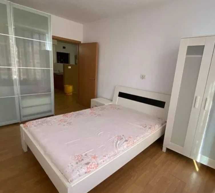 Дава се под наем Двустаен апартамент в Пловдив, Център - 45 кв.м за 153 € - Снимка #2