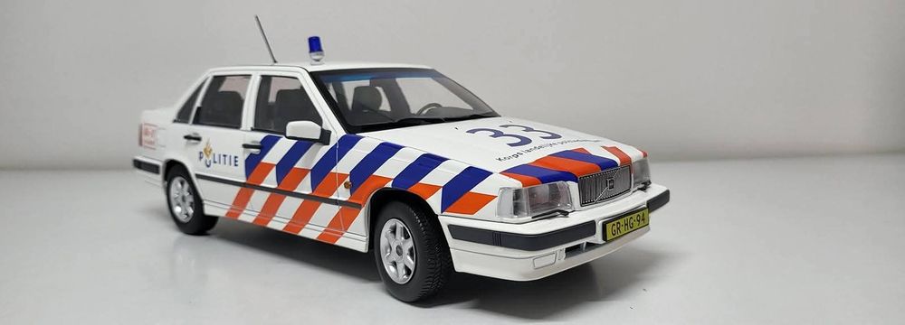 Machetă 1993 Volvo 850 Dutch police 1/18 TEIPLE9