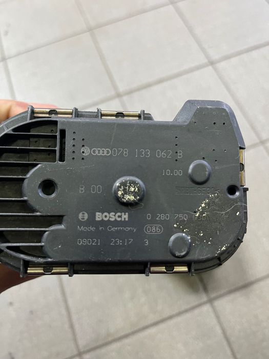 Дроселова клапа за Ауди А4 Б5