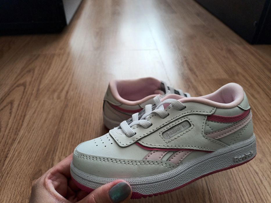 Маратонки Reebok за момиче 25 номер