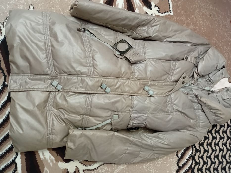 Куртки женские 4 шт