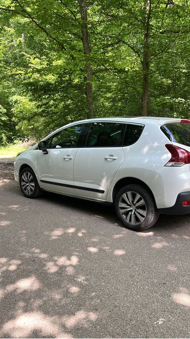 Peugeot 3008.  An 2016