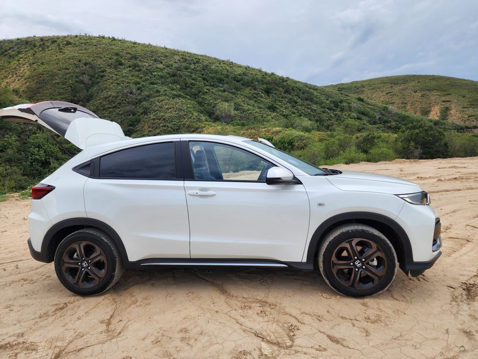 Продам автомобиль Honda HR-V