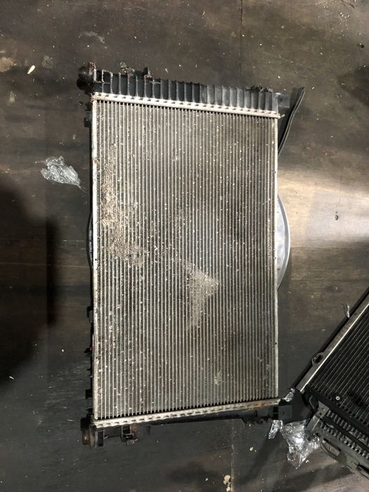 W203 цешка мерседес радиатор