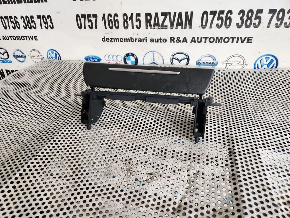 Ornament Bord Navigatie Audi A8 4H D4 An 2010-2011-2012-2013-2014-2015-2016-2017 Dezmembrez Audi A8