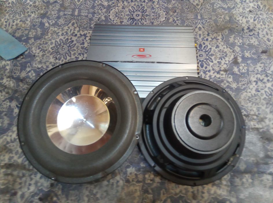 Усилвател  JBL DA3504 и две тонколони