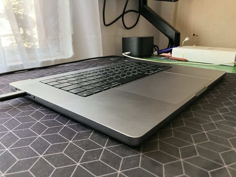 MacBook Pro 16" M2 Pro (12 CPU / 19 GPU / 16/512GB) - Headless / Mac Mini Killer