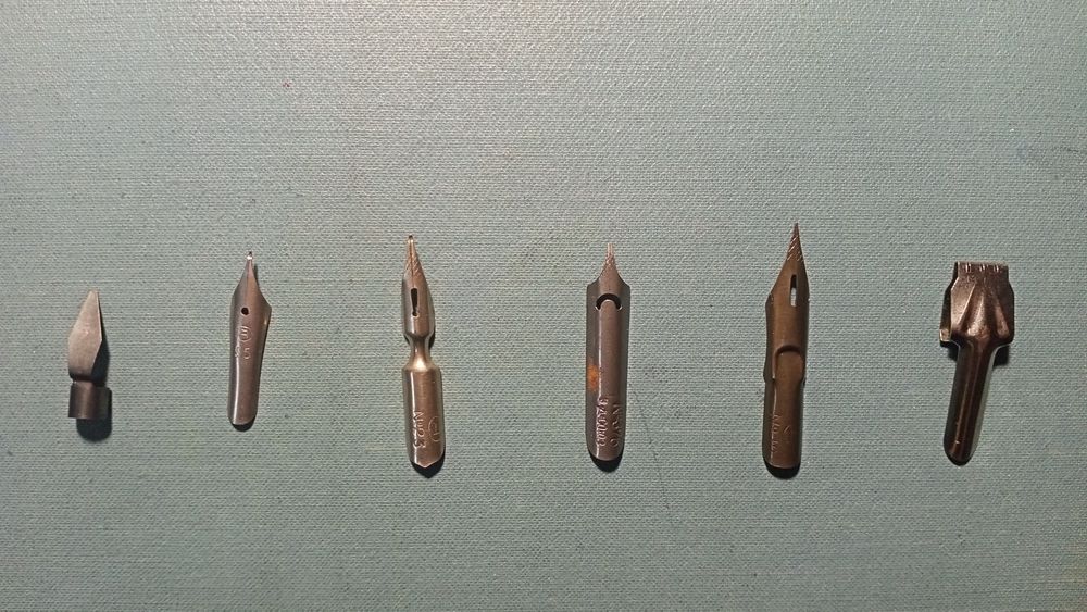 Набор перьев для каллиграфии