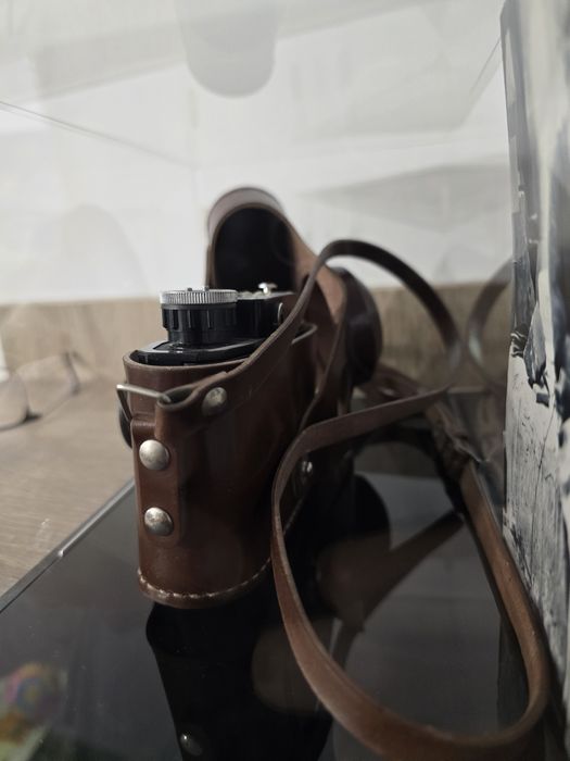 Aparat foto sovietic Smena-2 (Смена-2), anii 1960, caseta inclusa