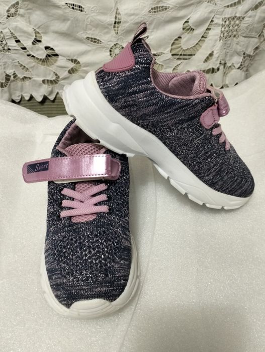 Новые кроссовки на девочку, 35 размер