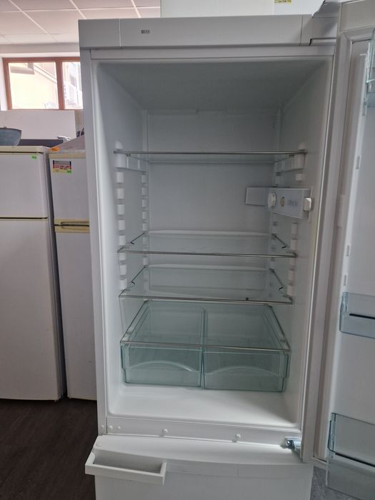 Хладилник с фризер Miele A++ 156 см