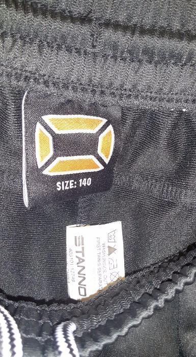 Pantaloni sport copii 8-10ani marimea 140