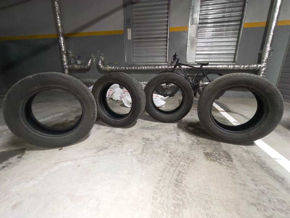 Продам шины r16/215/60