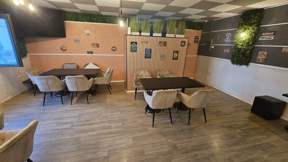 Scaune bar +  mese pub