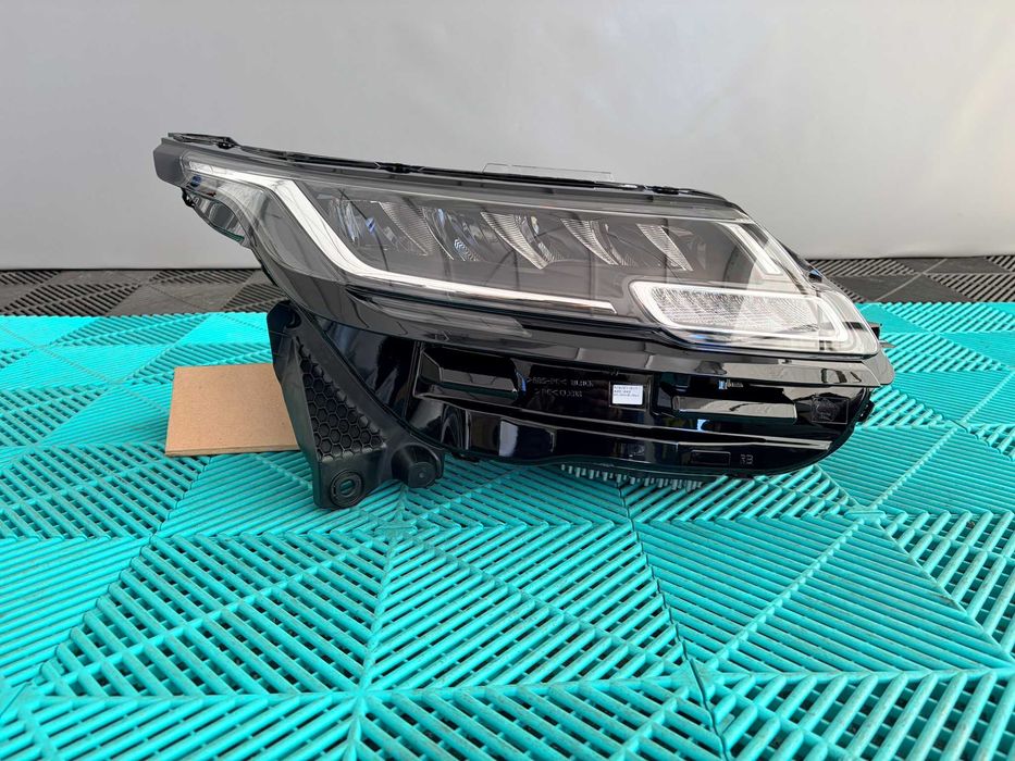 Far dreapta LED base dtg Land Rover Range Rover Velar 2017+ nou complet cu calculator original Valeo