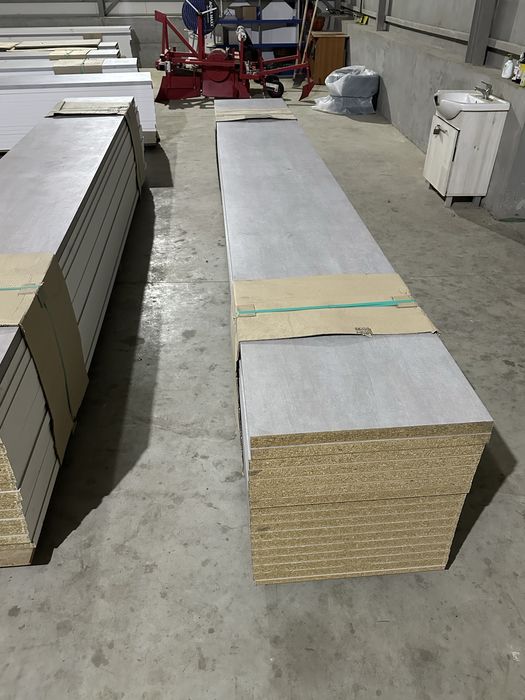 Blaturi de bucatarie dimensiuni 4200 cu 600 si 1300 cu 4200