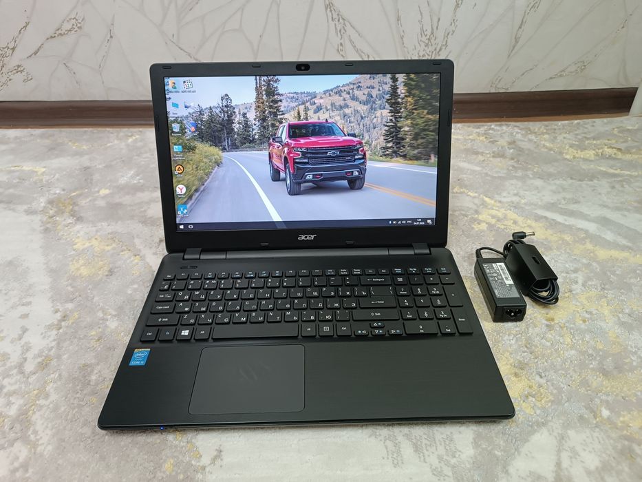 Ноутбук ACER i3 / 1000Гб Windows 10.