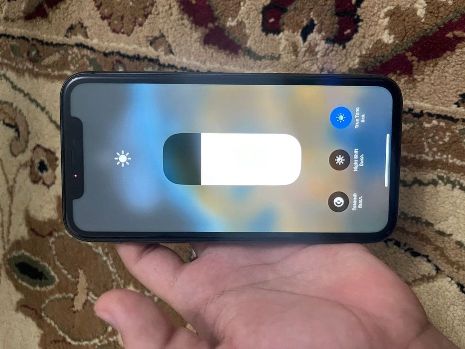 Айфон 11 қара цвет