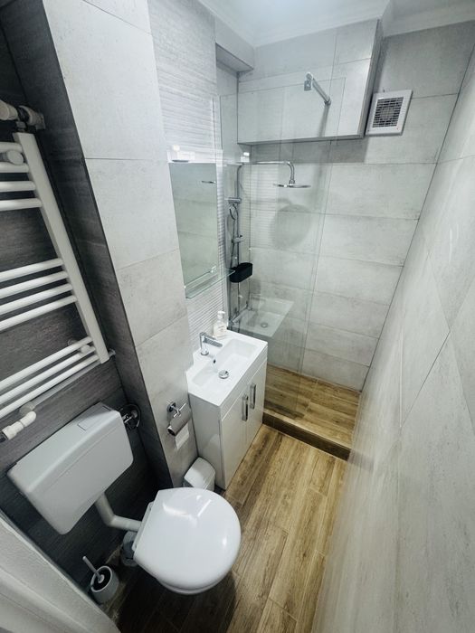 Regim hotelier Ploiesti ultracentral Piata Victoriei garsoniera modern