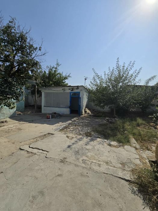 Продеотся дом с участком