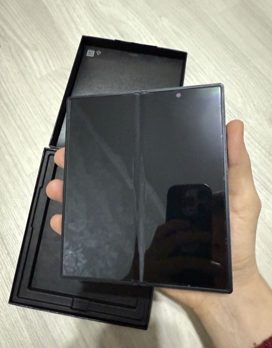 Samsung Z fold 6