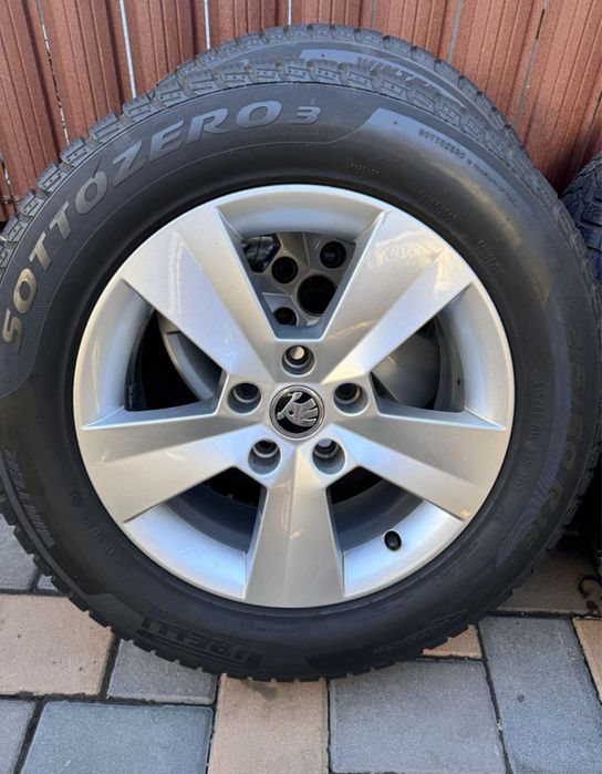 215/60/16Jante aliaj +anvelope