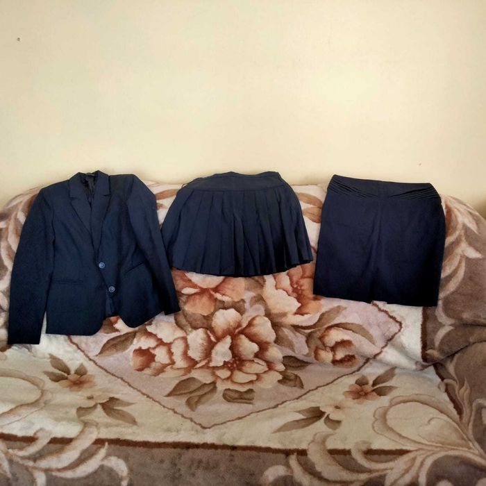 Продам одежду на девочку-подростка