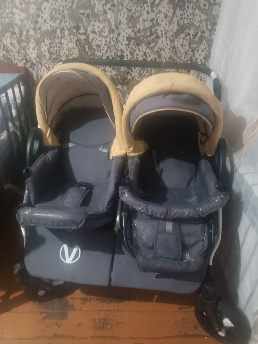 Продам коляску для двойни
