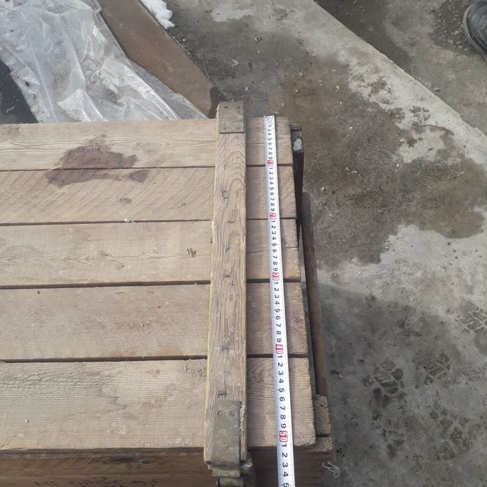 Продам ящики для корма