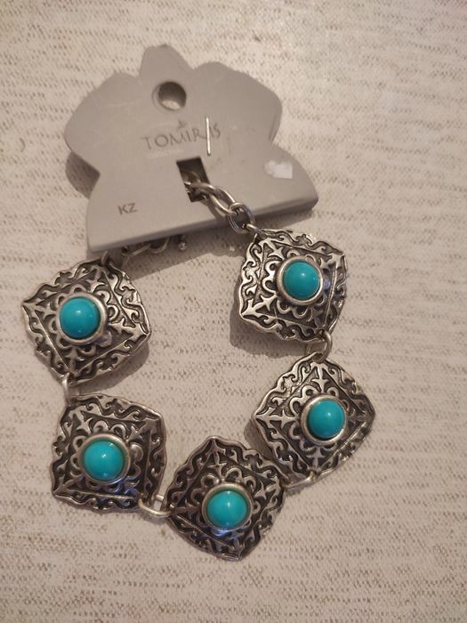 Браслет в национальном стиле.