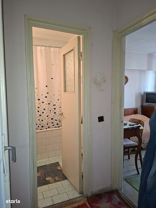 Apartament 4 camere Rovine