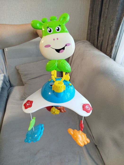 Музикална въртележка за легло с прожектор и дистанционно