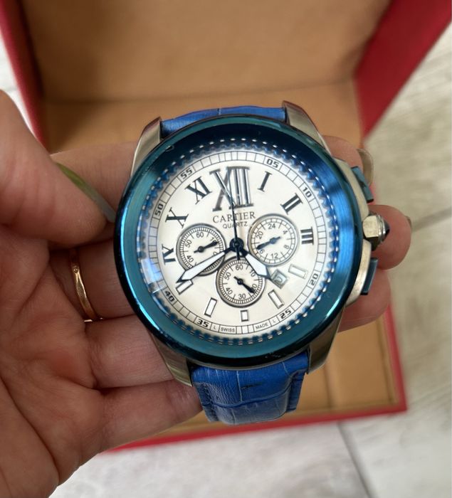 Продам часы Cartier