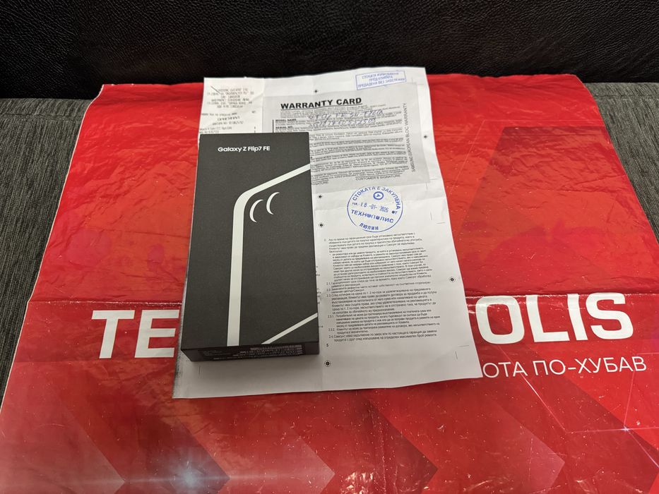 512GB Samsung Z Flip 7 FE Technopolis Гаранция 2028г. Black