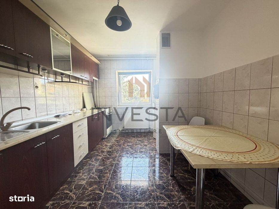 Apartament cu 2 camere decomandat, etaj intermediar,  Zorilor!
