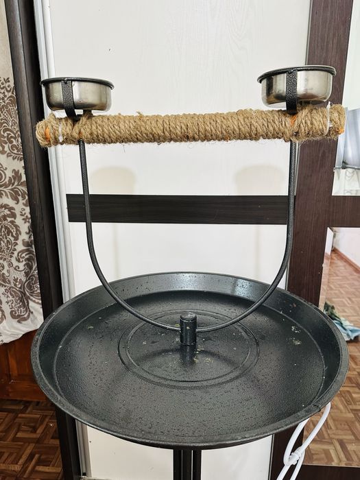 Игровая стойка для попугаев