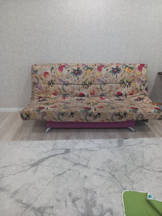 продам диван 2метра