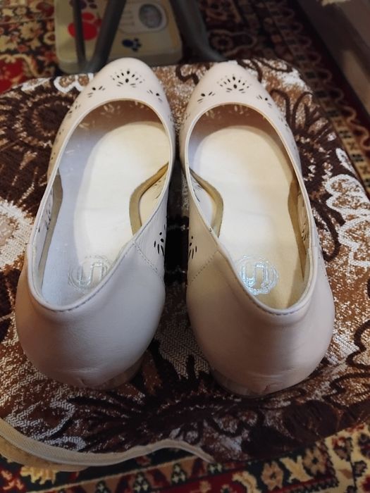 Pantofi din piele naturală pentru femei nr 38