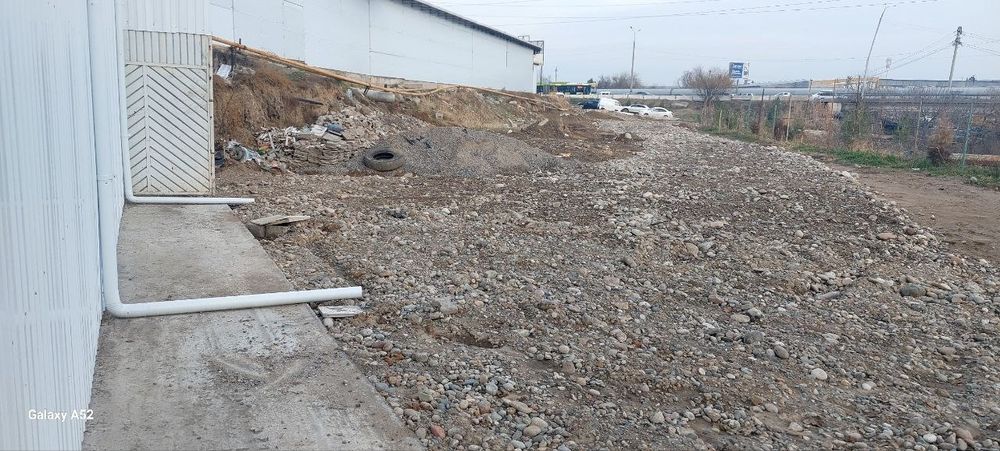 Помещение/ Навес 300кв.м  под произвоство, под склад сдаётся в аренду