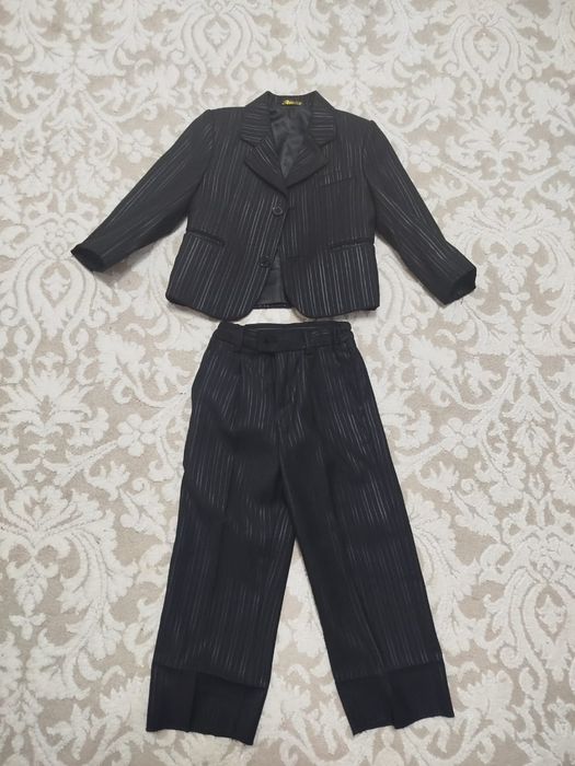 Продам детский костюм